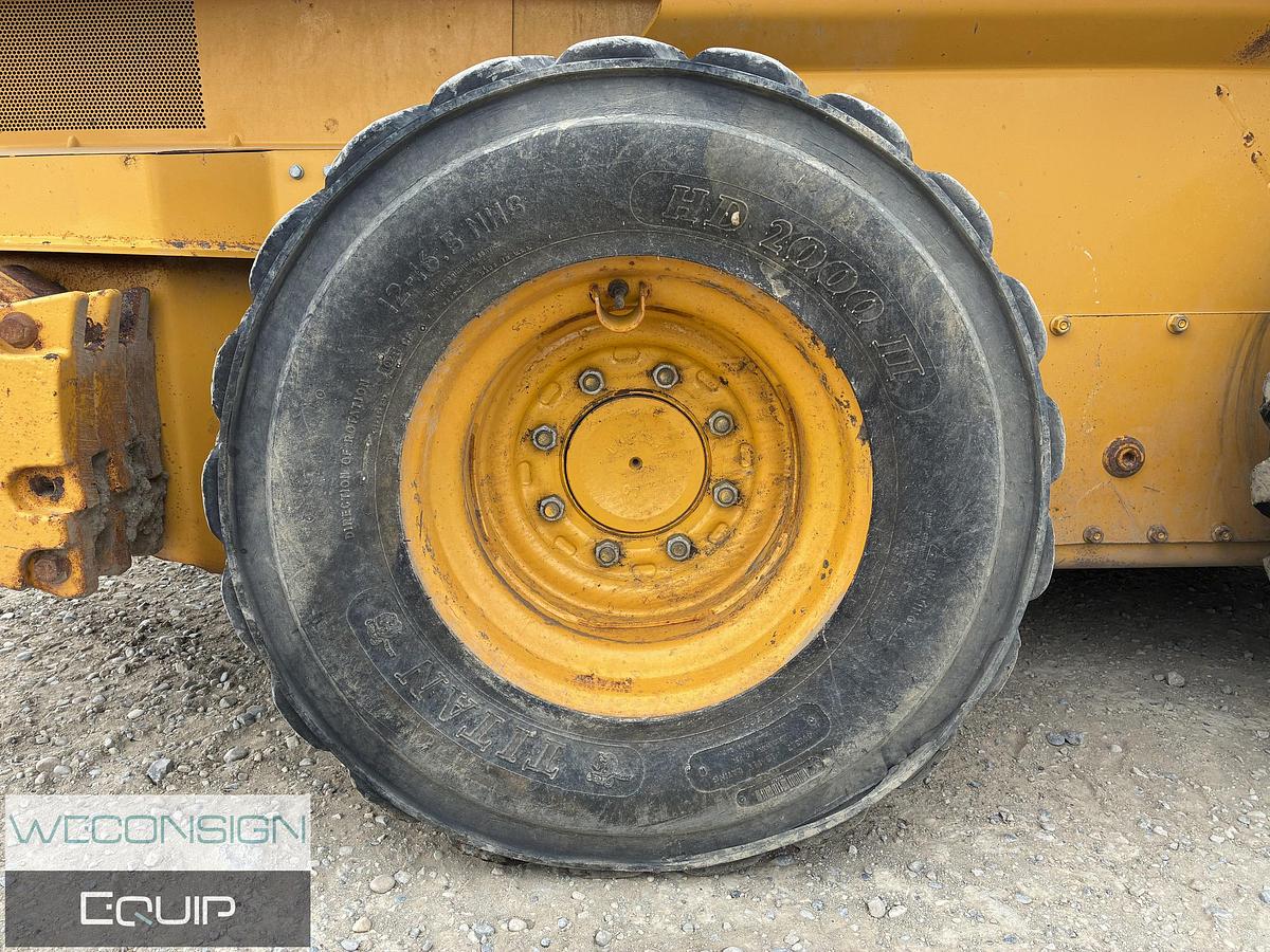 Used John Deere 324G Skid Steer
