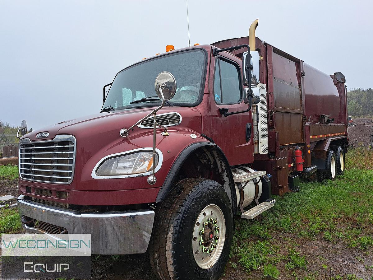 Used 2014 Freightliner M2 106 Sideload Refuse Unit