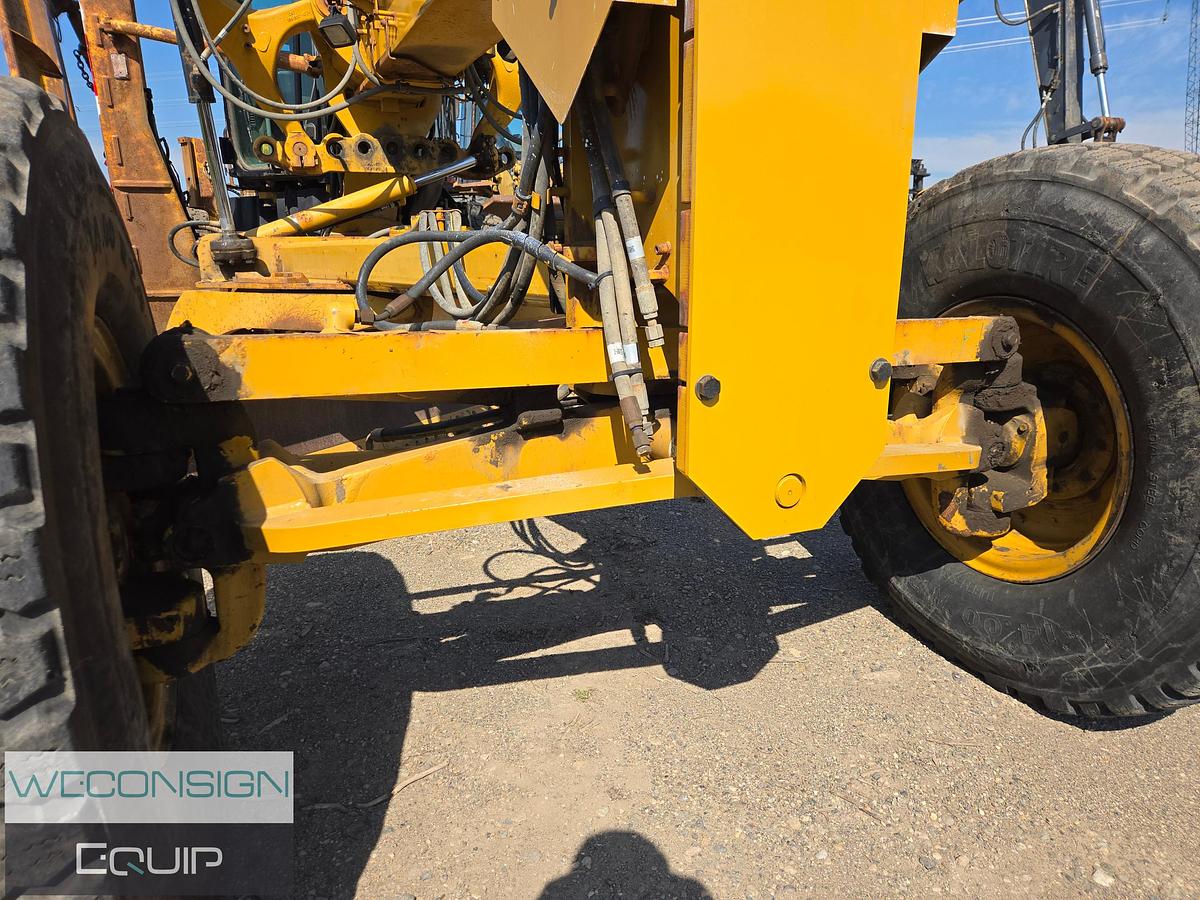 Used 2014 CAT 140M Grader