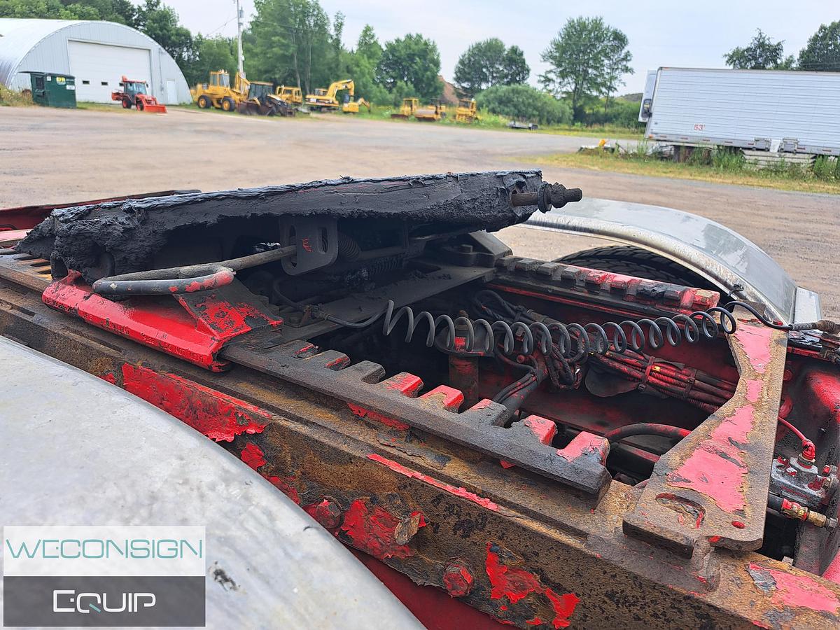 Used 2021 Peterbilt 389 Long Nose