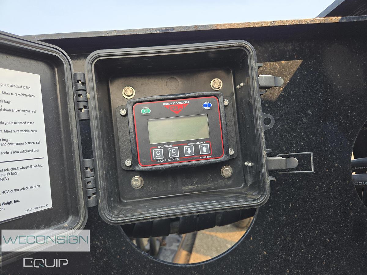 Used 2023 Pacesetter 60T 9 Axle Lowbed Combination