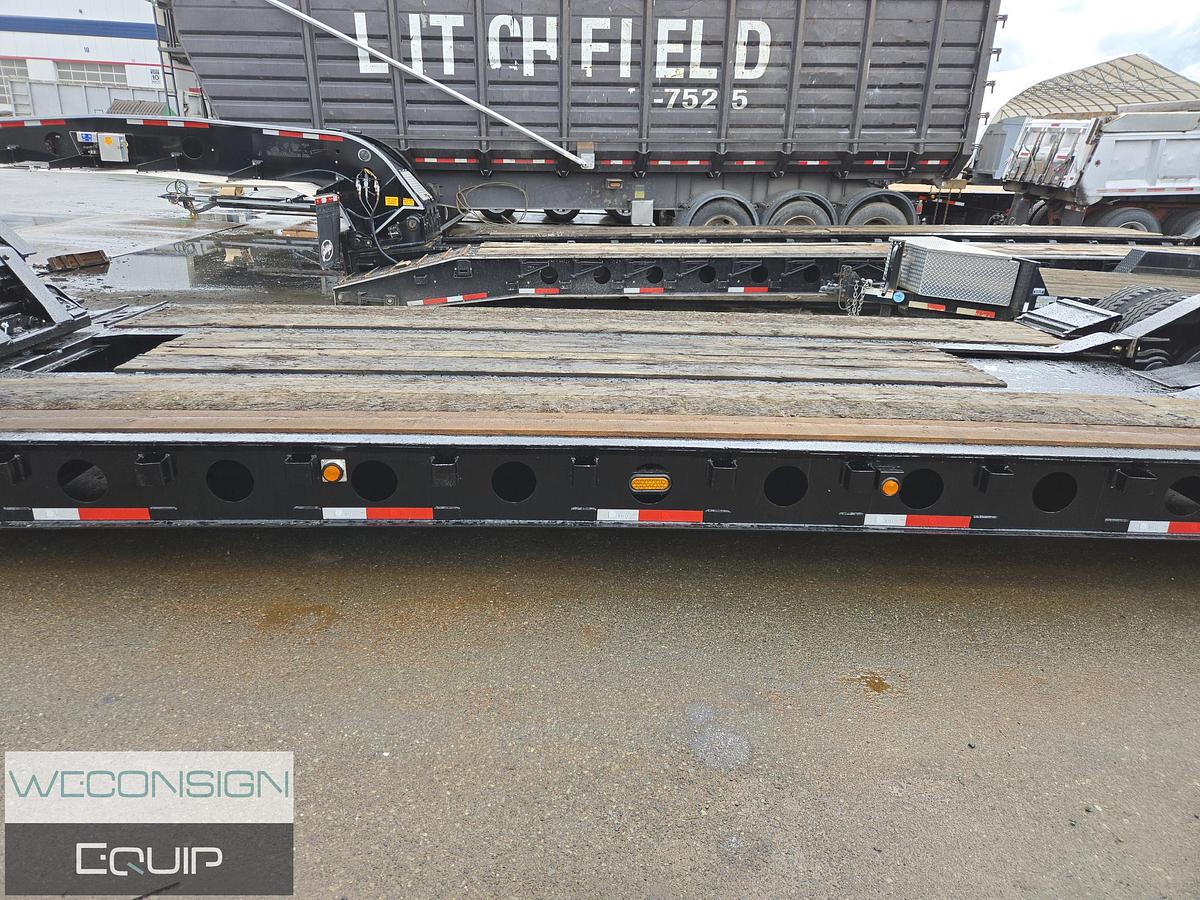 Used 2005 K-Line 60 Ton Lowbed Trailer and Jump Jeep