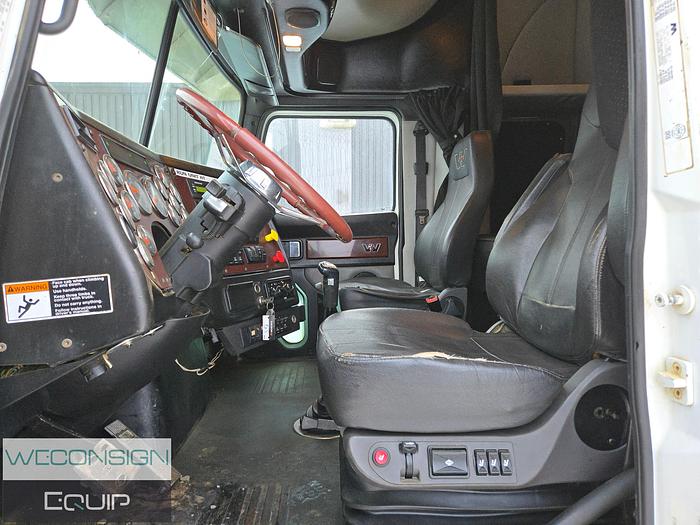 Used 2015 Western Star Tri-Drive Custom Vac Semi Vac