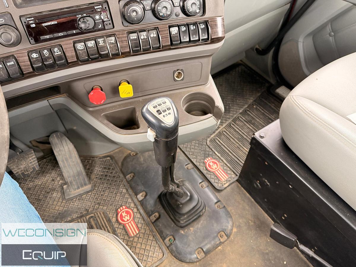 Used 2017 Kenworth T880