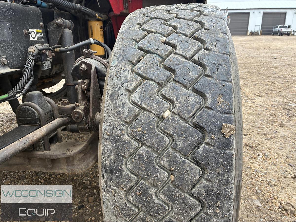 Used 2005 Kenworth T800 Heavy Haul Truck Tractor