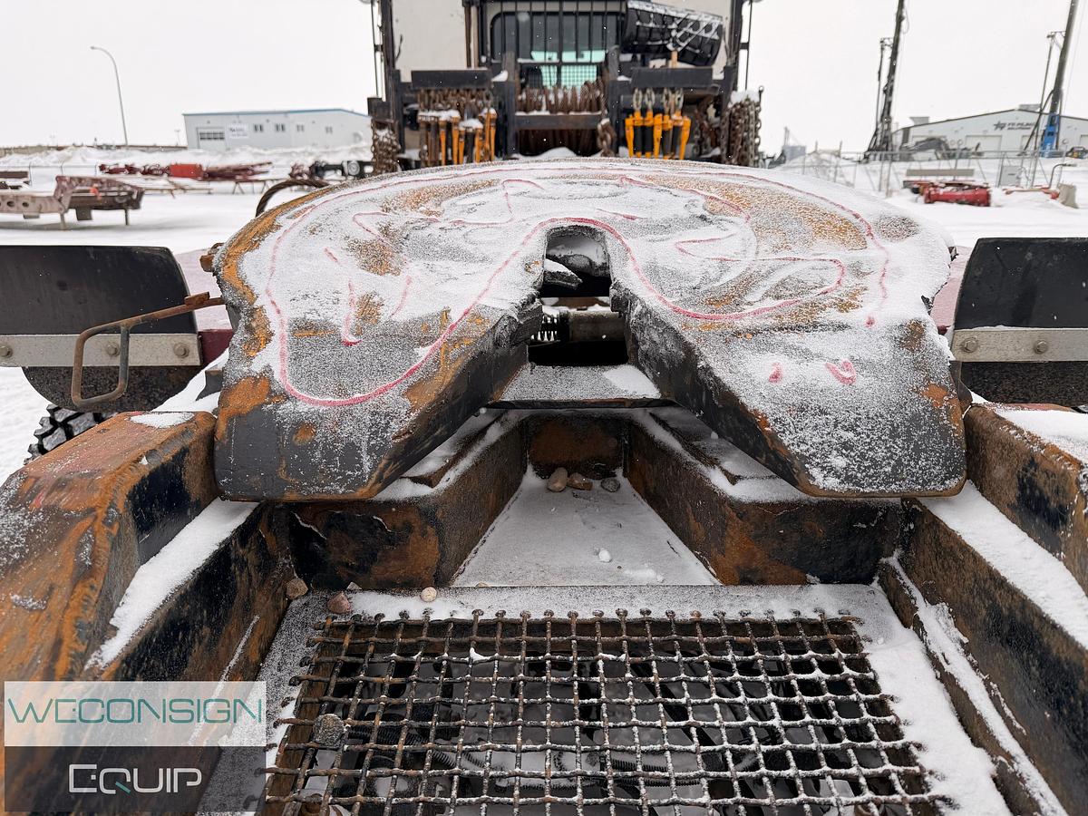 Used 2016 Peterbilt 367 Tri Drive Winch Truck