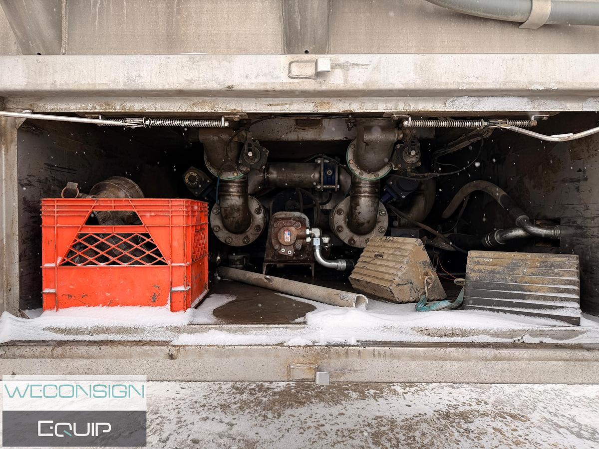 Used 2013 Brenner 42m3 Aluminum Tanker Trailer