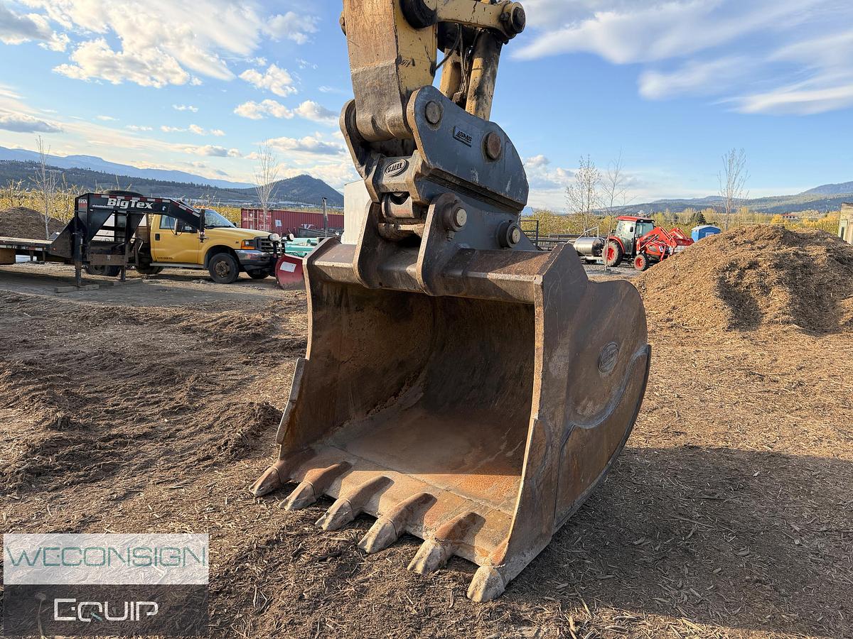 Used 2018 Komatsu PC490LCI-11
