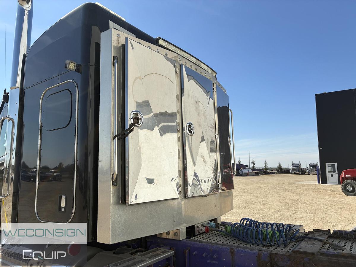 Used 2017 Peterbilt 567 Sleeper Truck Tractor