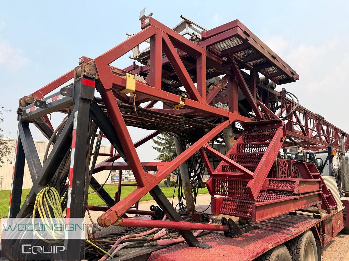 Used 2007 Freightliner FLD120 Snubbing Unit