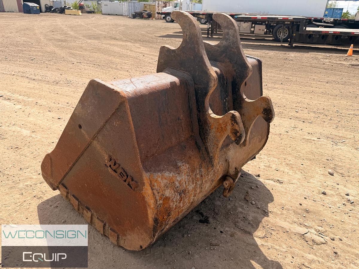 Used WBM Clean Up Bucket