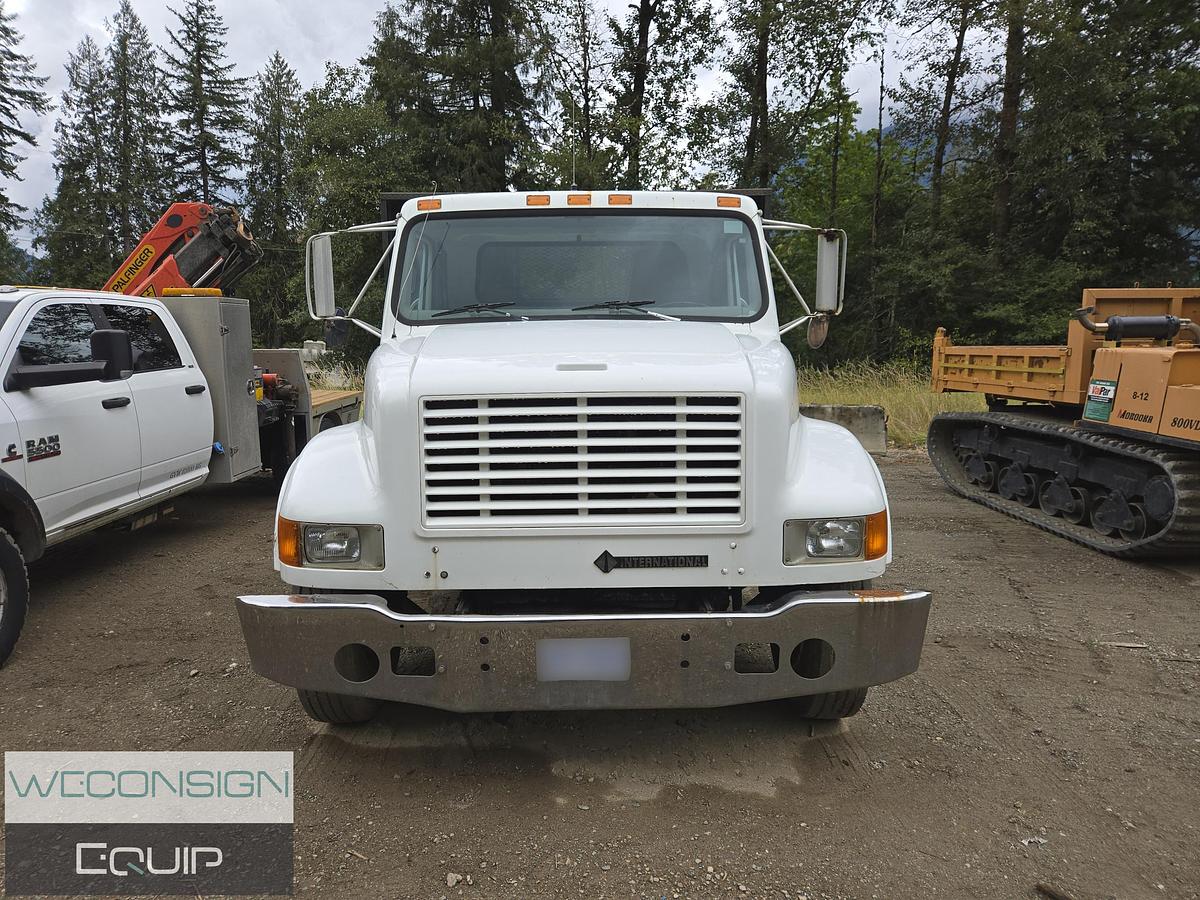 Used 2000 International 4700DT 466E Flat Deck Truck