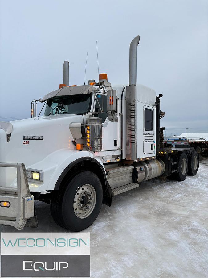 Used 2019 Kenworth T800 Winch Truck