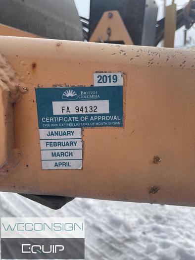 Used 2002 Nissan 2500 – Pavement Marking Vocational Truck