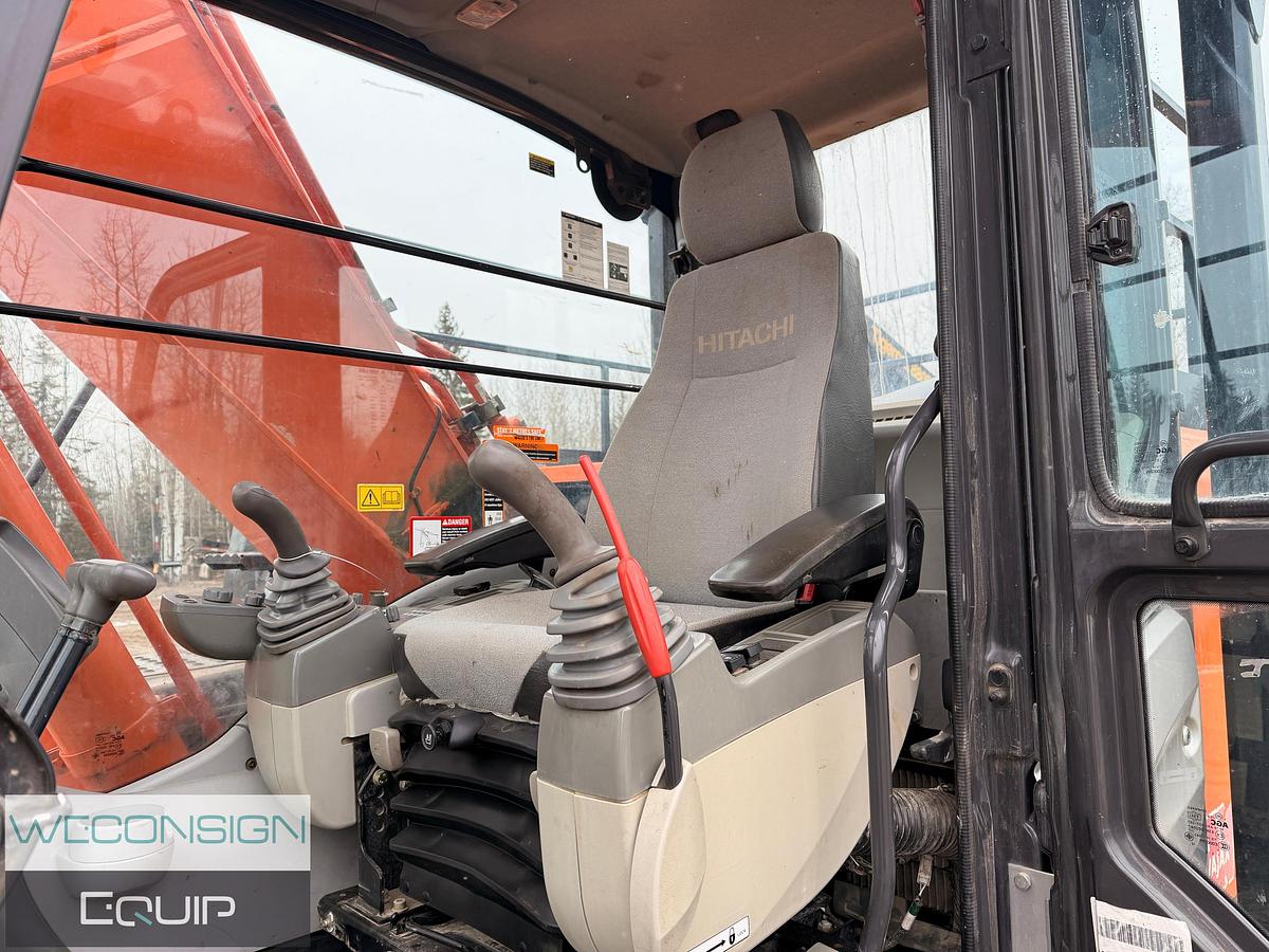 Used 2014 Hitachi ZX210LC-5N Excavator
