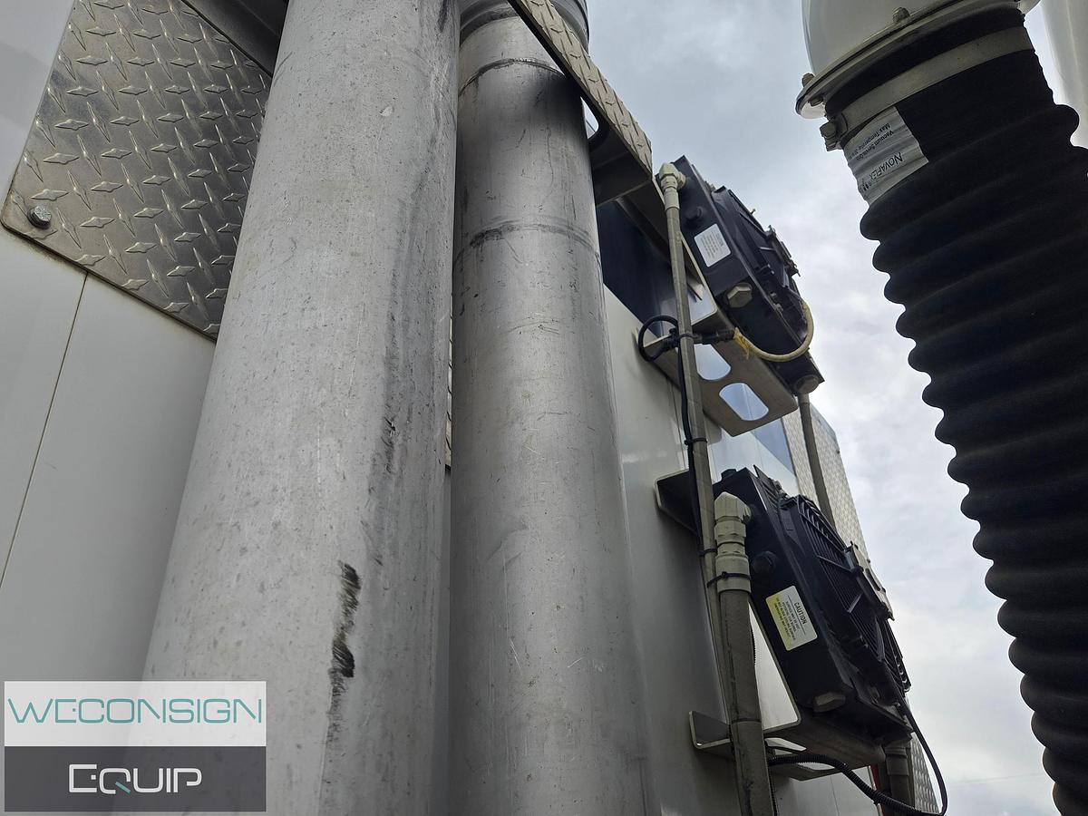 Used 2020 Peterbilt 567 Tri Drive Hydro Excavator