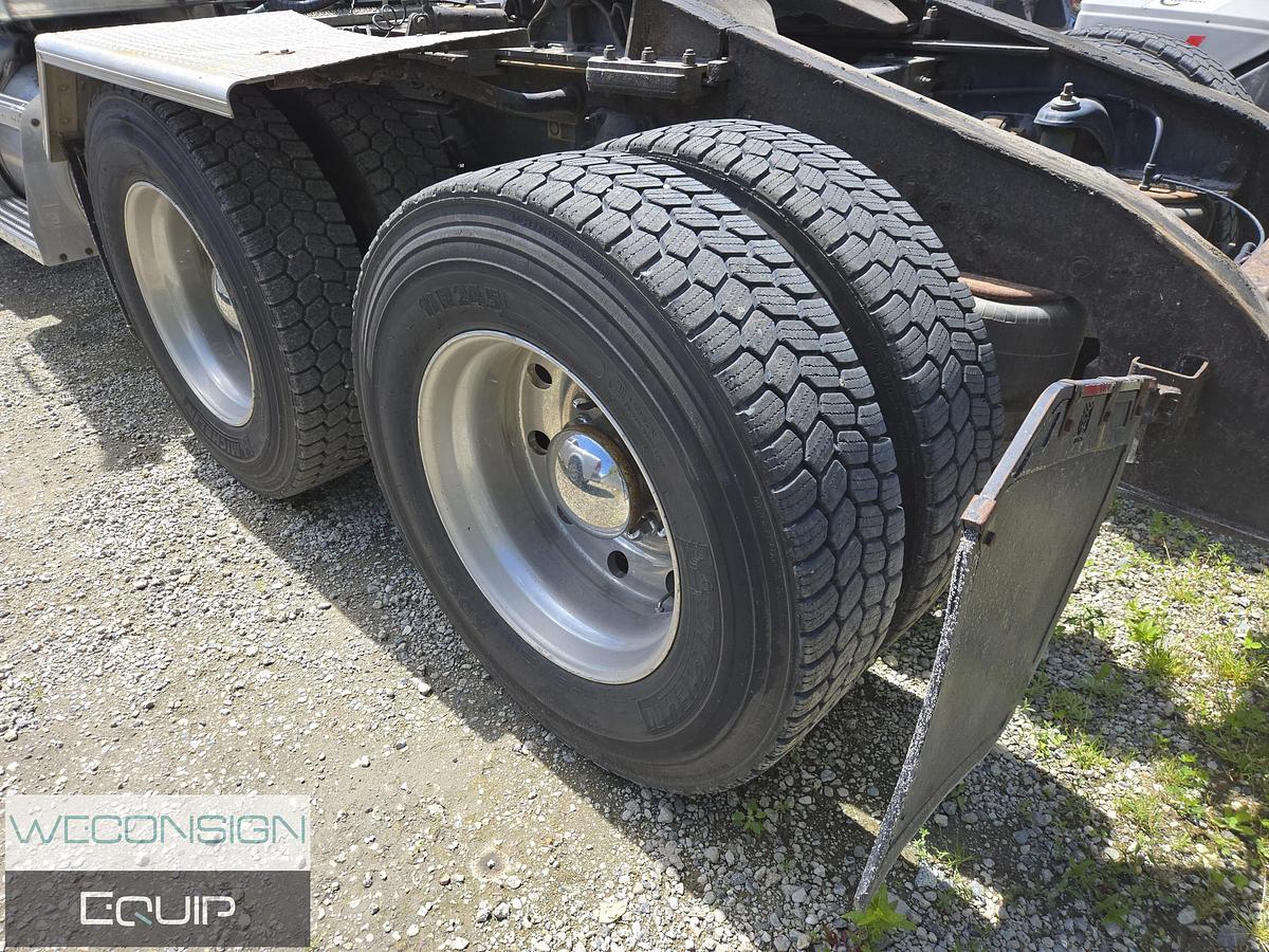 Used 2016 Peterbilt 567