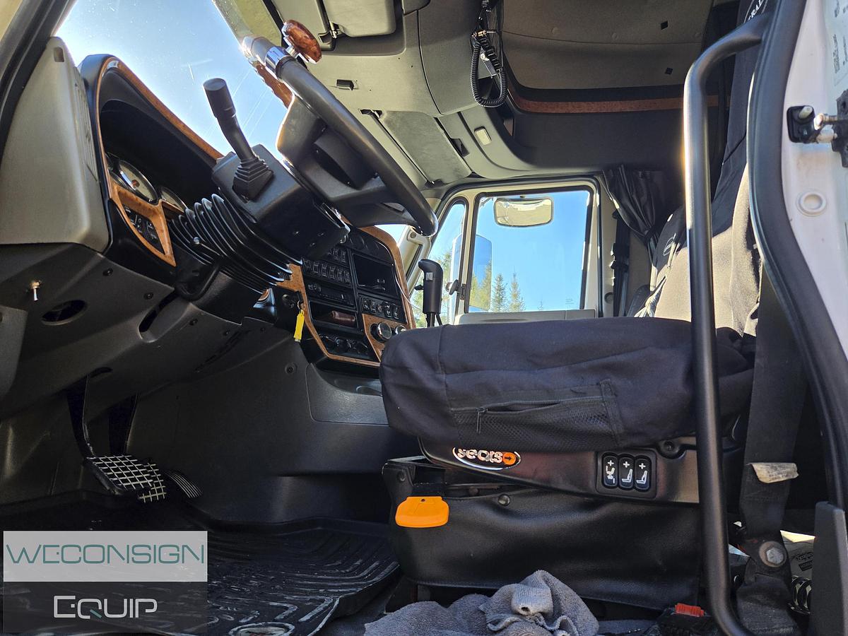 Used 2014 International Prostar Sleeper Truck Tractor