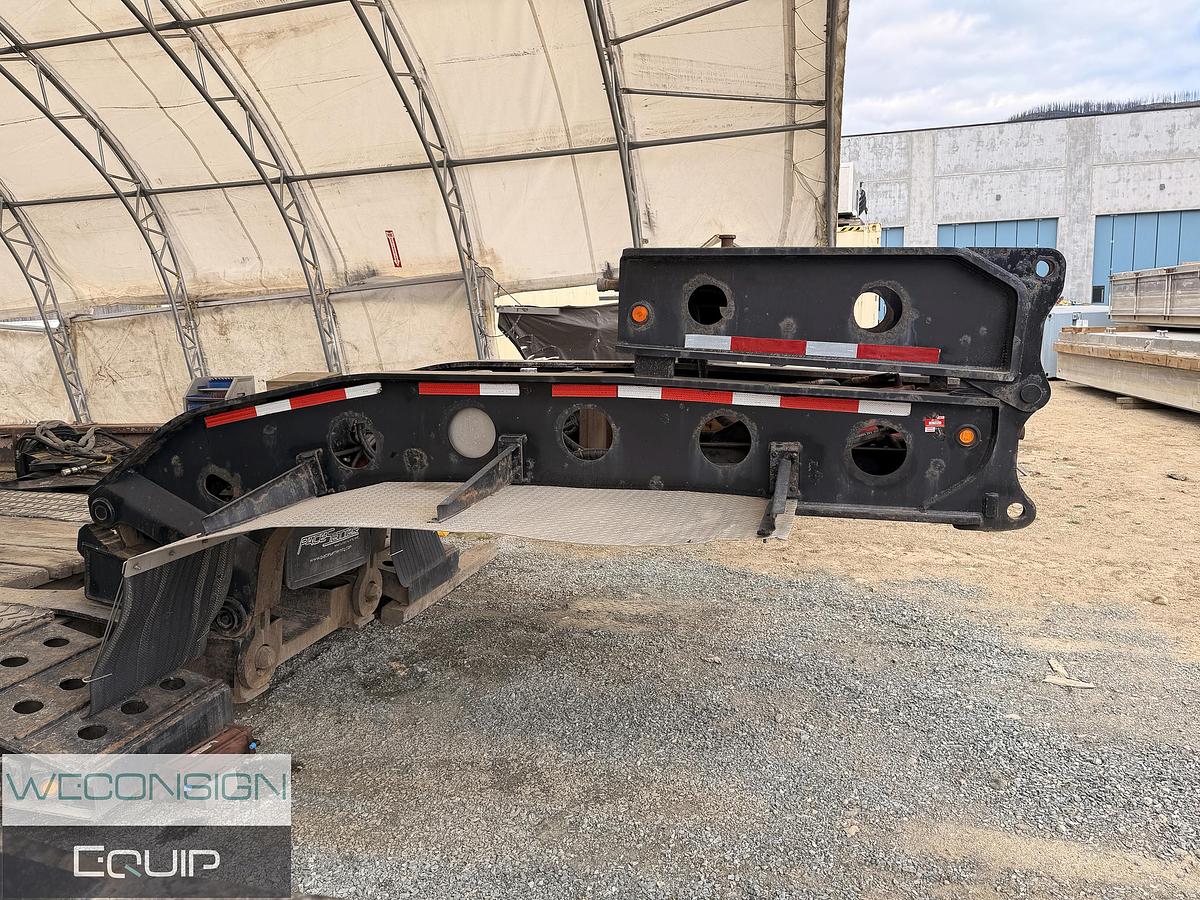 Used 2011 Pacesetter Lowbed