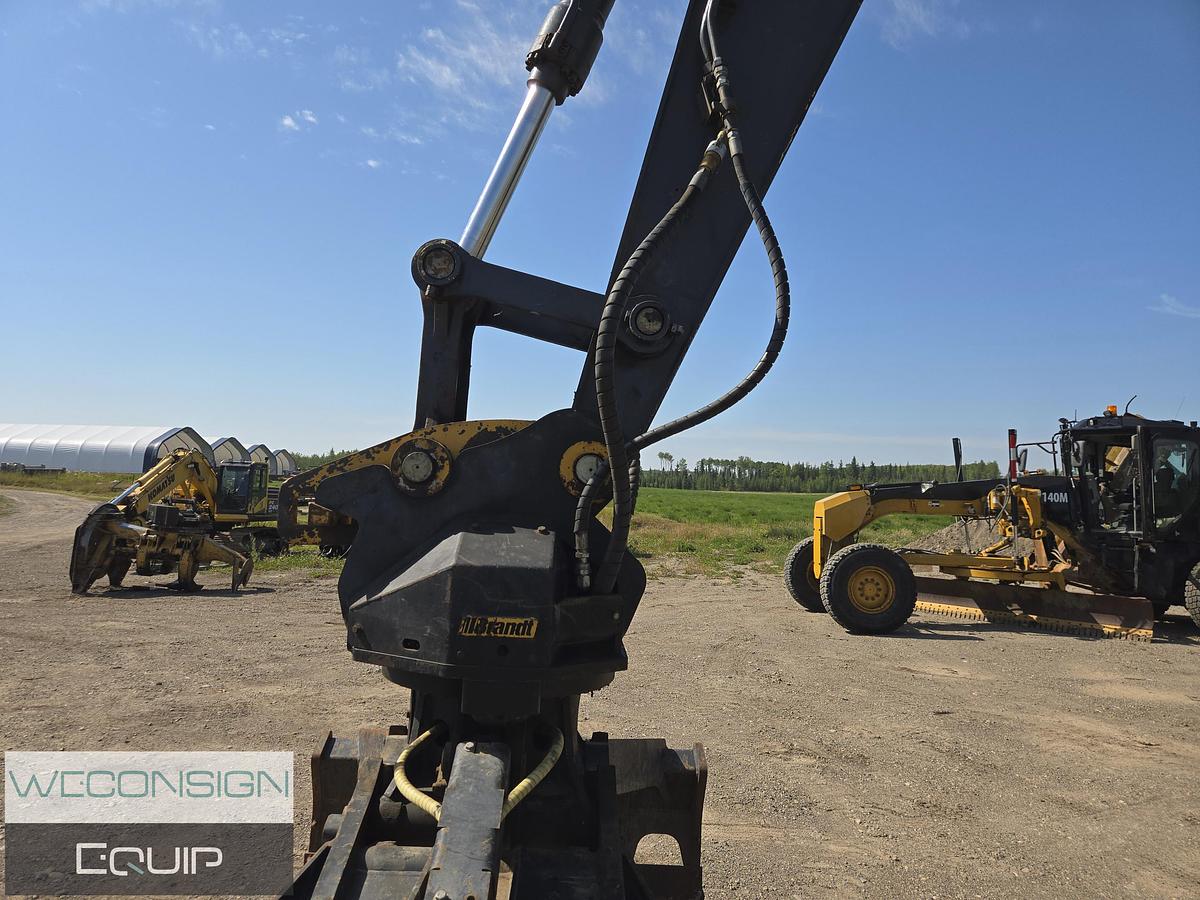 Used 2017 John Deere 250G LC Hydraulic Excavator