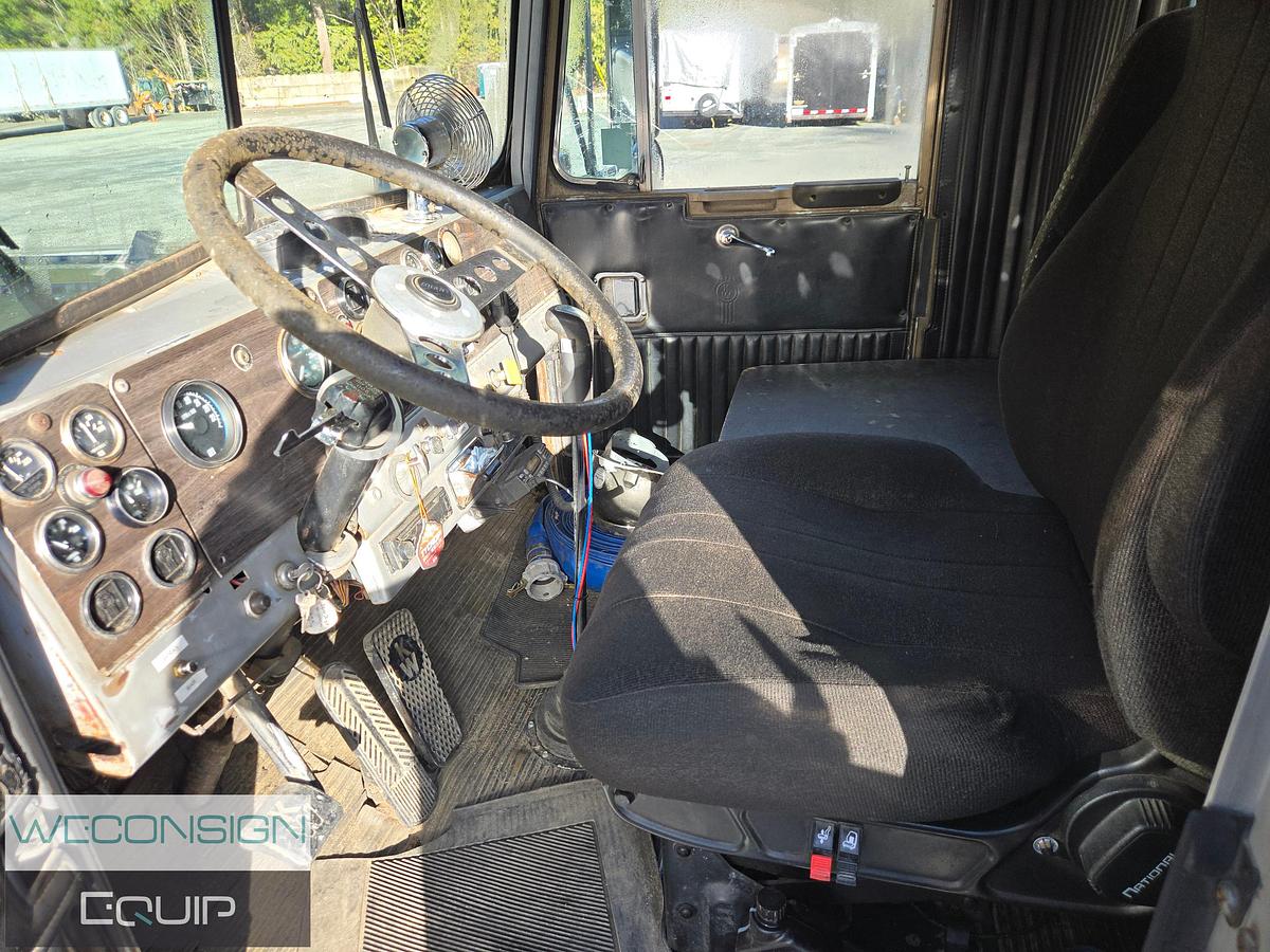 Used 1974 Kenworth TA Water Truck