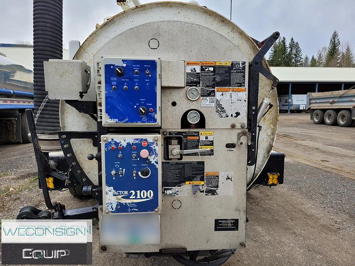 Used 2016 Kenworth T880 Hydro Excavator