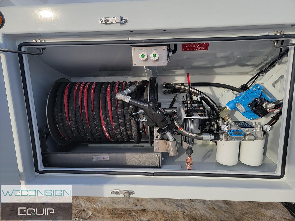 Used 2025 Ford F550 Lube Truck