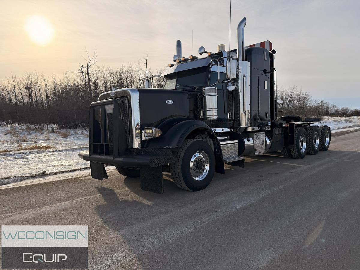 Used 2015 Peterbilt 367 Winch Truck