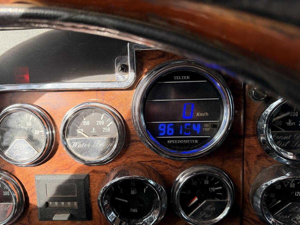 Used 1998 Peterbilt 379 Heavy Haul Truck