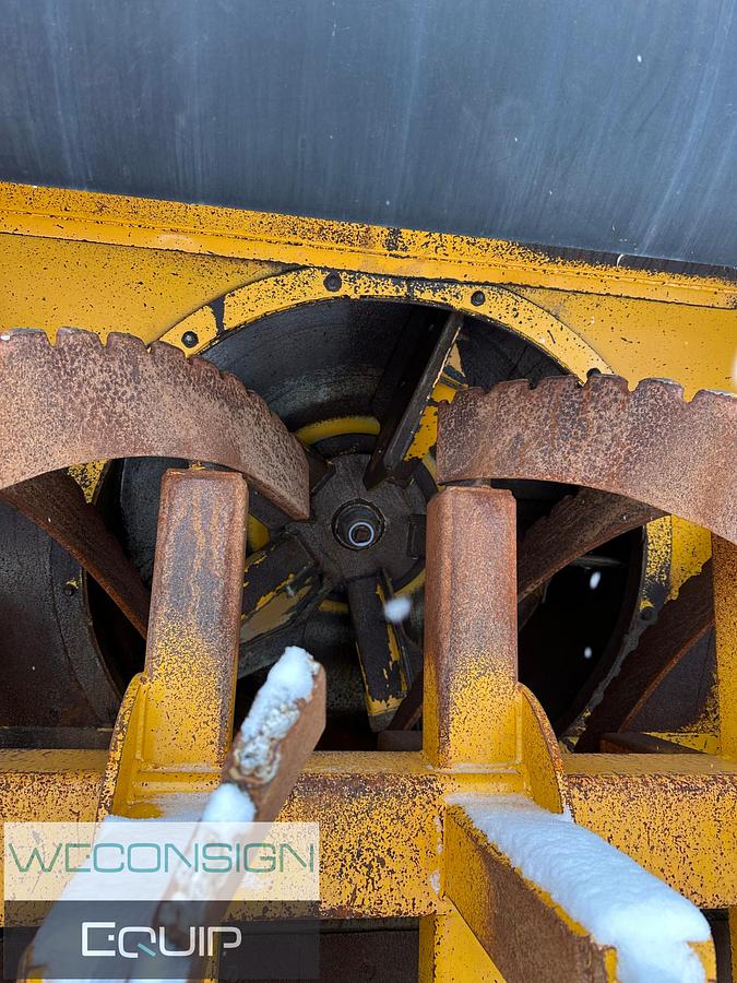 Used 2000 Larue 7460 Snowblower