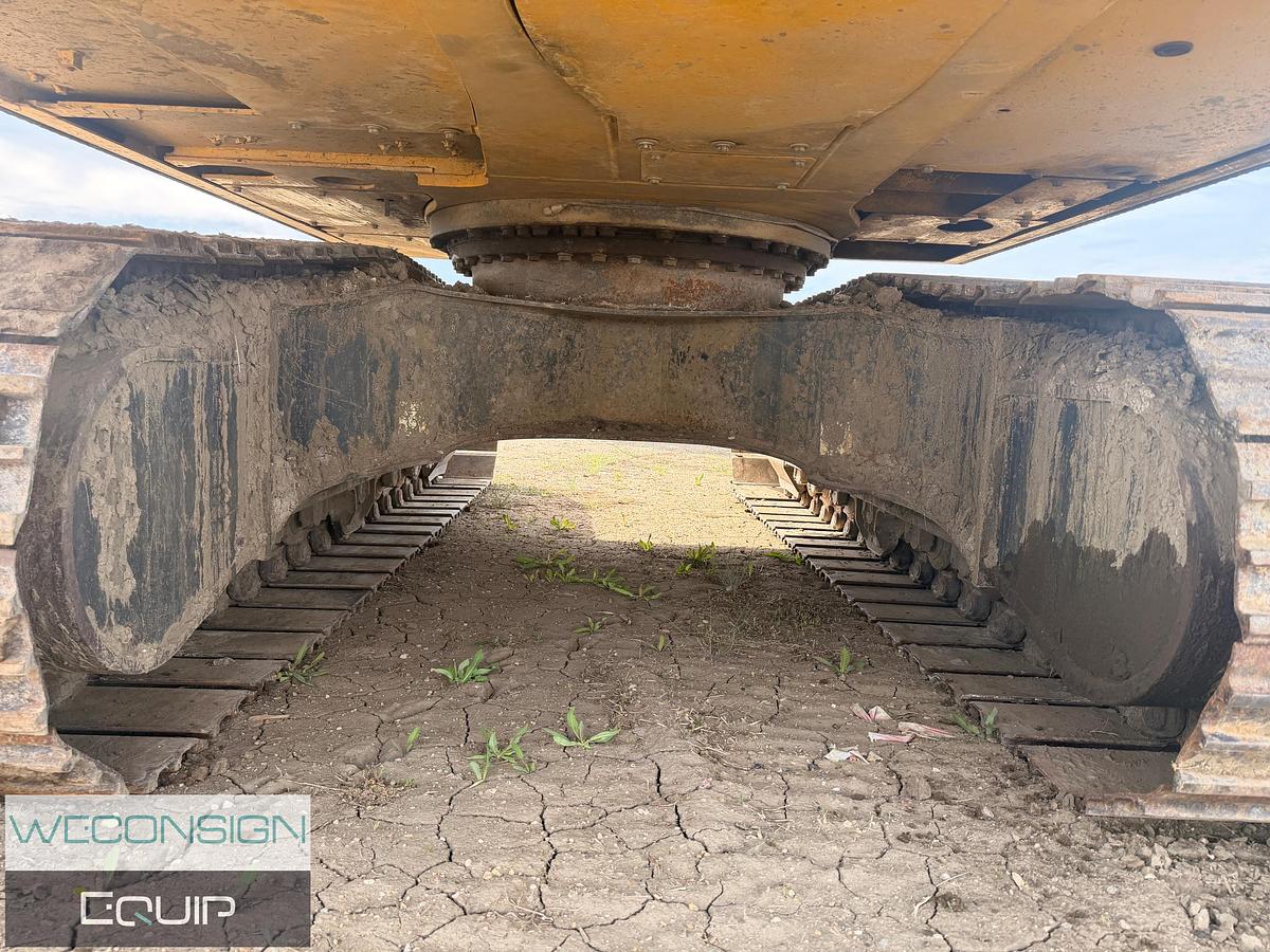 Used Komatsu PC170LC-10 Excavator