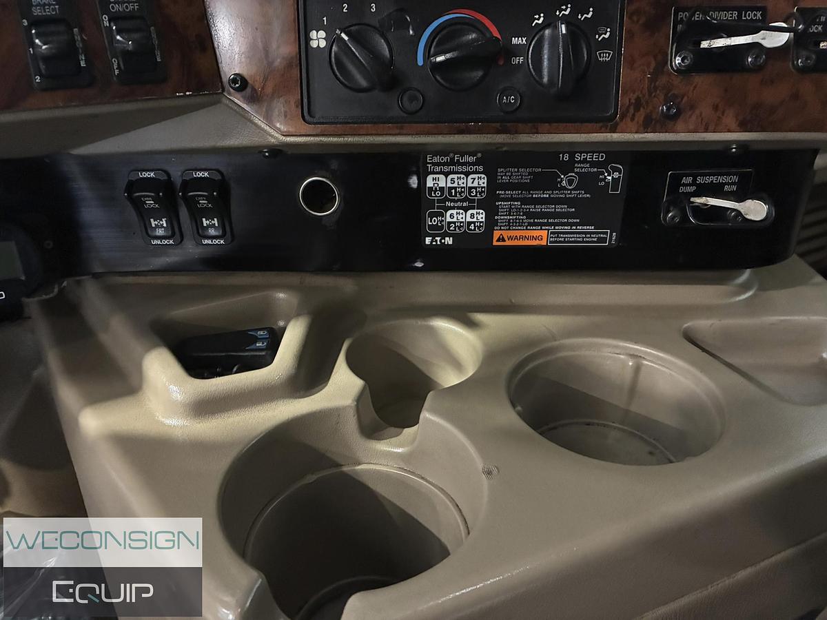 Used 2015 International Eagle Sleeper Truck