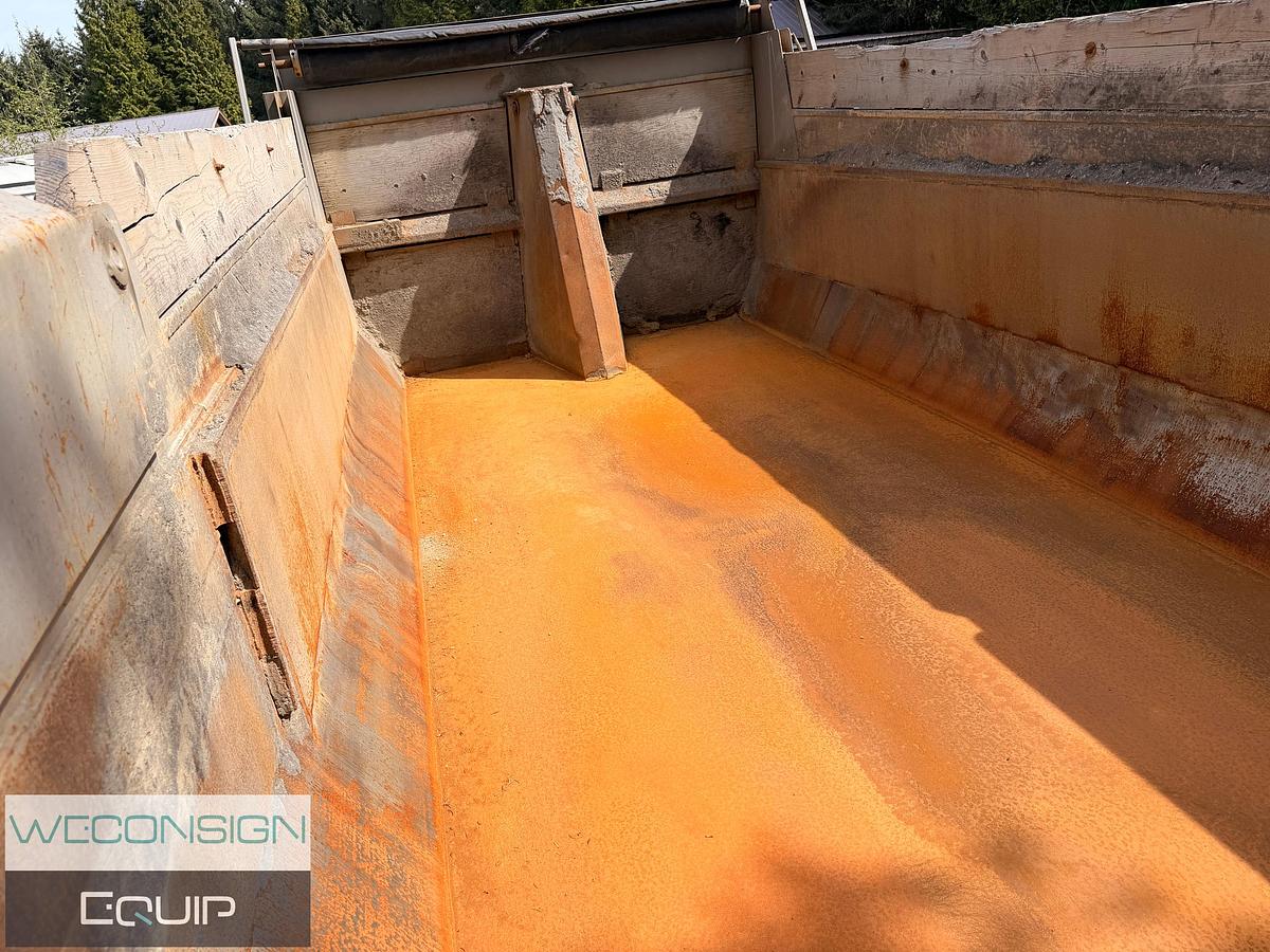 Used 2019 Arnes Tridem Pup Dump Trailer