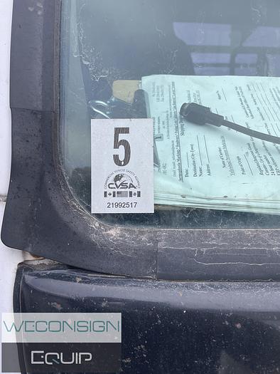 Used 2002 Nissan 2500 – Pavement Marking Vocational Truck