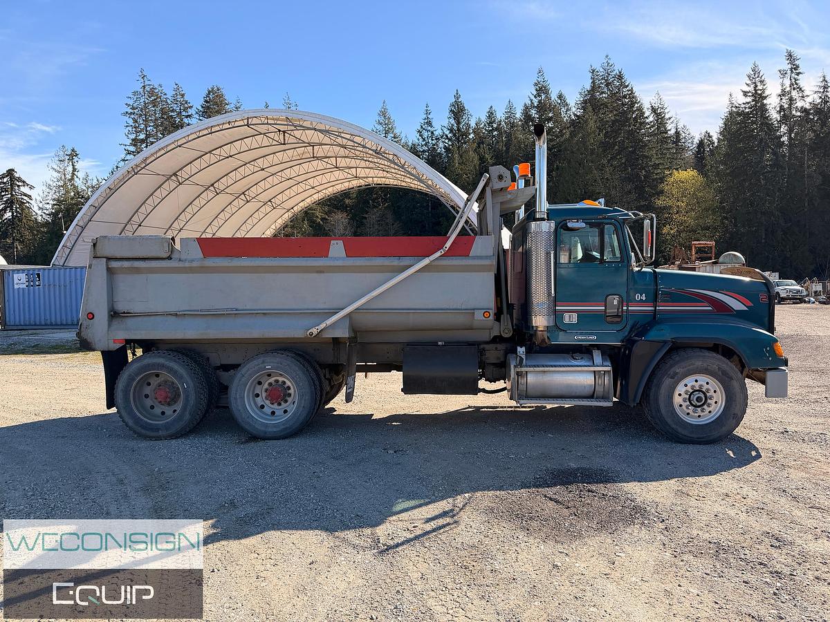 Used 1997 Freightliner USF-1E TA Dump Truck