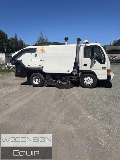 Used 1999 GMC/ISUZU  Single Axle Street Sweeper Truck
