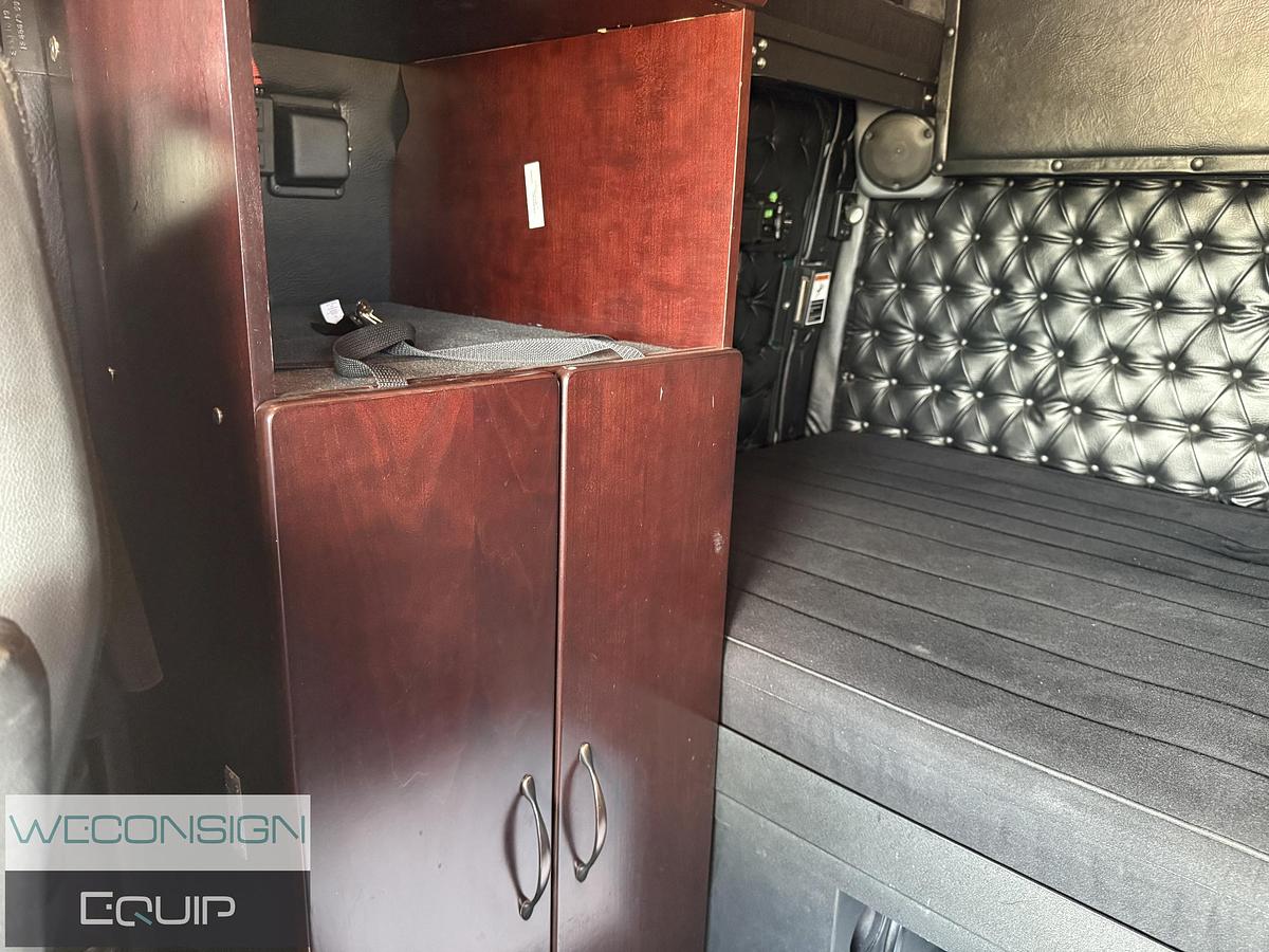 Used 2020 Western Star 5700XE HWY Truck Tractor With Wet-Kit