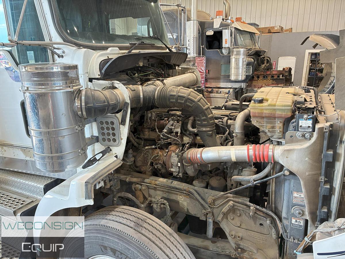 Used 2018 Kenworth T800