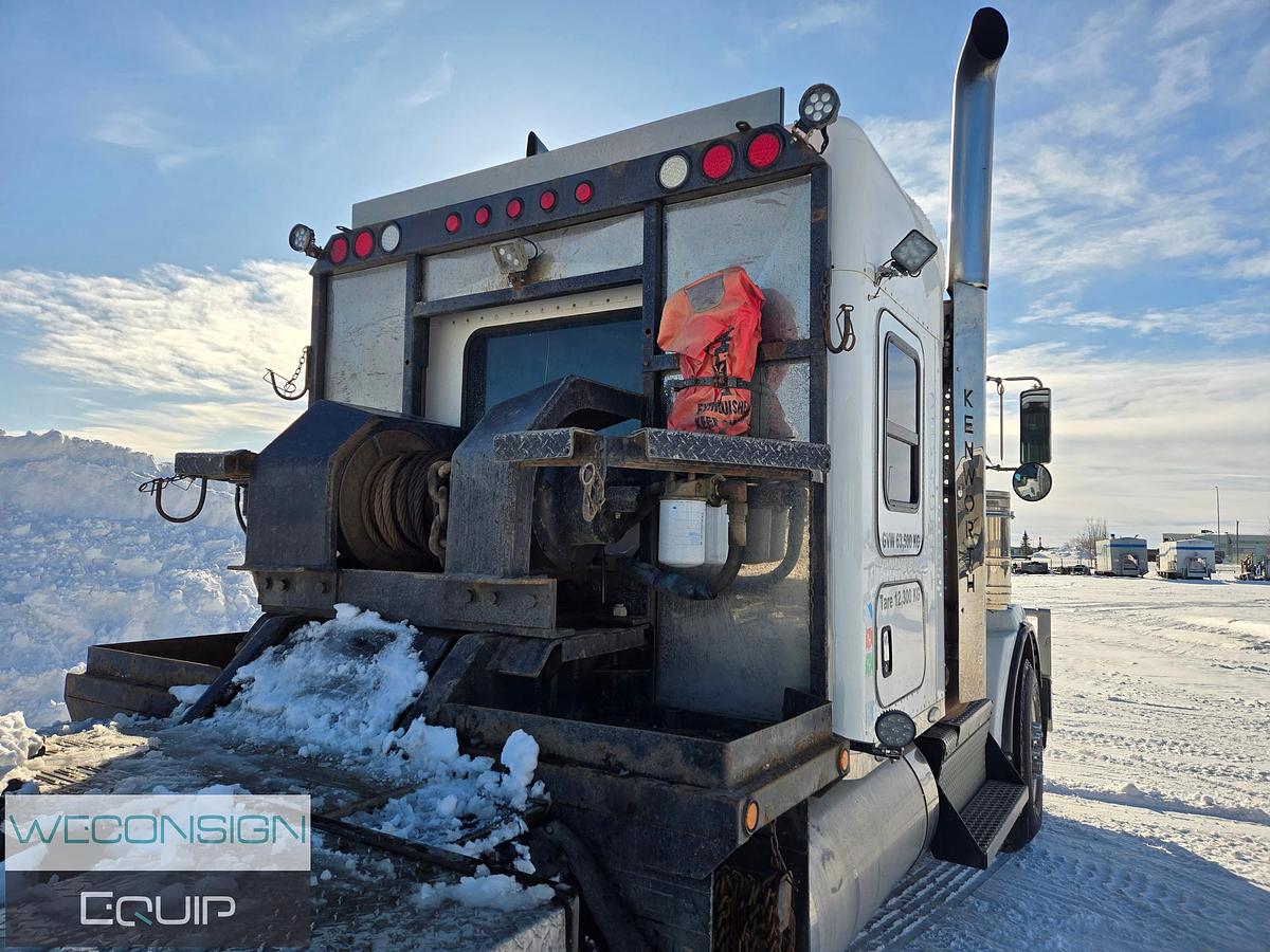 Used 2019 Kenworth T800 Winch Truck