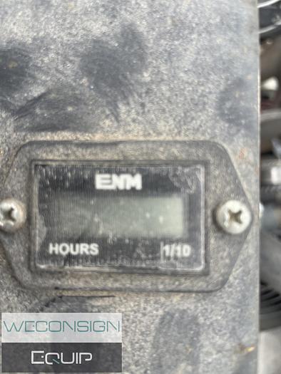 Used 2002 Nissan 2500 – Pavement Marking Vocational Truck