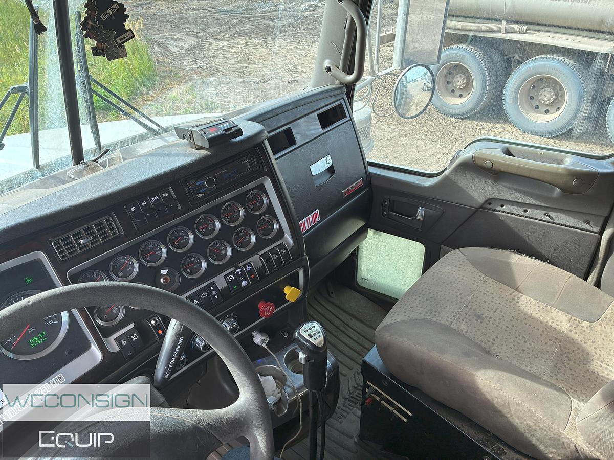 Used 2010 Kenworth T800 Tri Drive Combo Vac