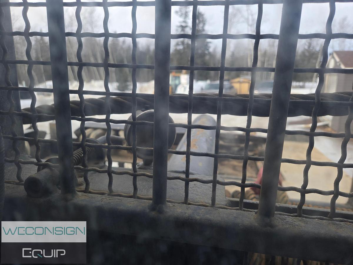 Used 2013 Kenworth T800 Winch Truck