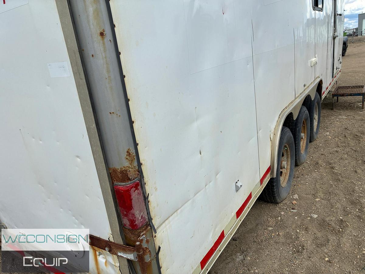 Used 2007 Wells Cargo Enclosed Doghouse Trailer