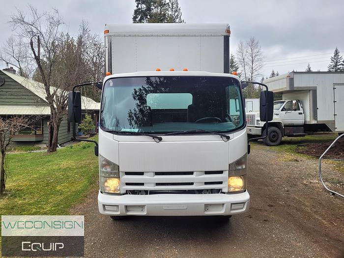 Used 2011 Isuzu NPR 18' Box/Van