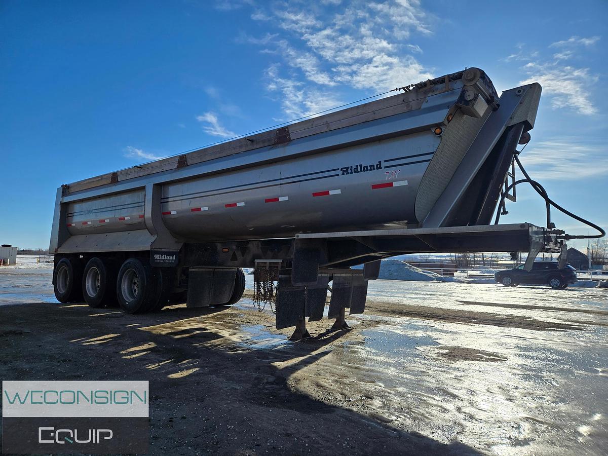 Used 2013 Midland 32'