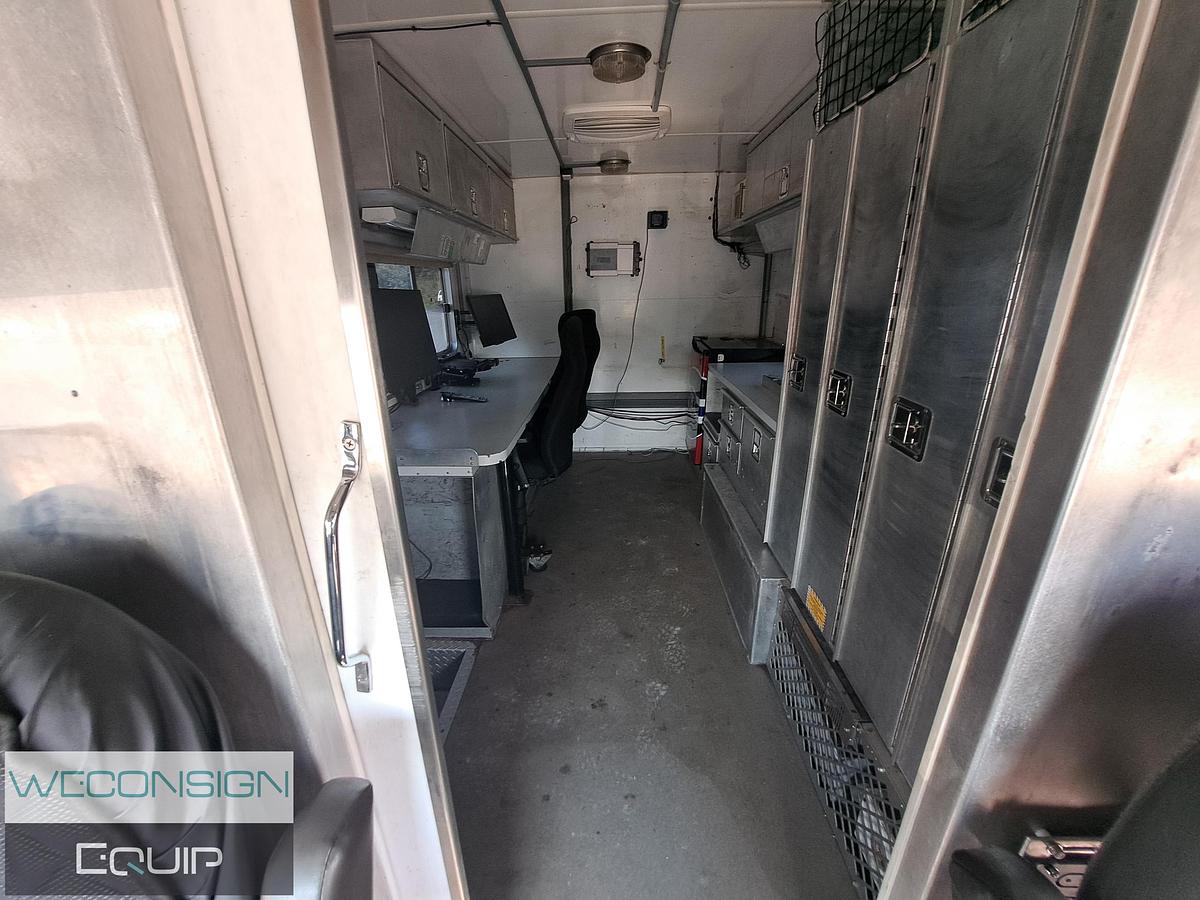 Used 2010 International 4300SBA Service and Mechanic Trucks