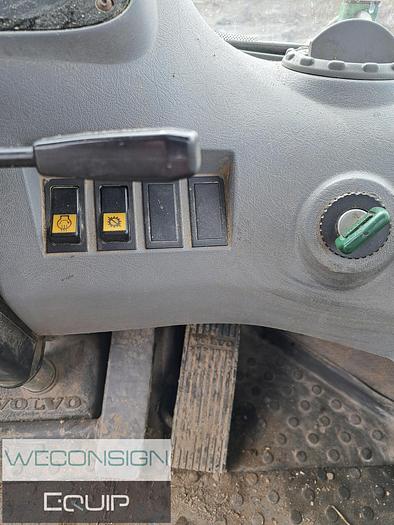 Used 2004 Volvo L70E