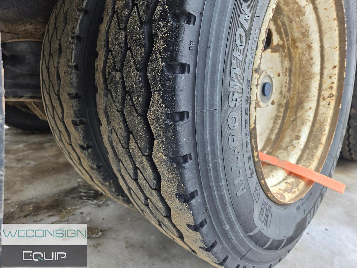 Used 2003 Knight 40T Scissorneck Lowbed