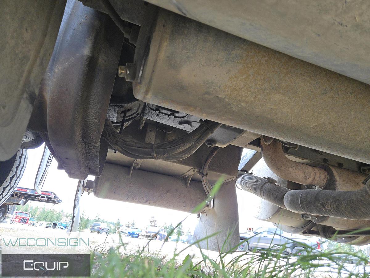 Used 2006 Kenworth W900B Sleeper Truck Tractor