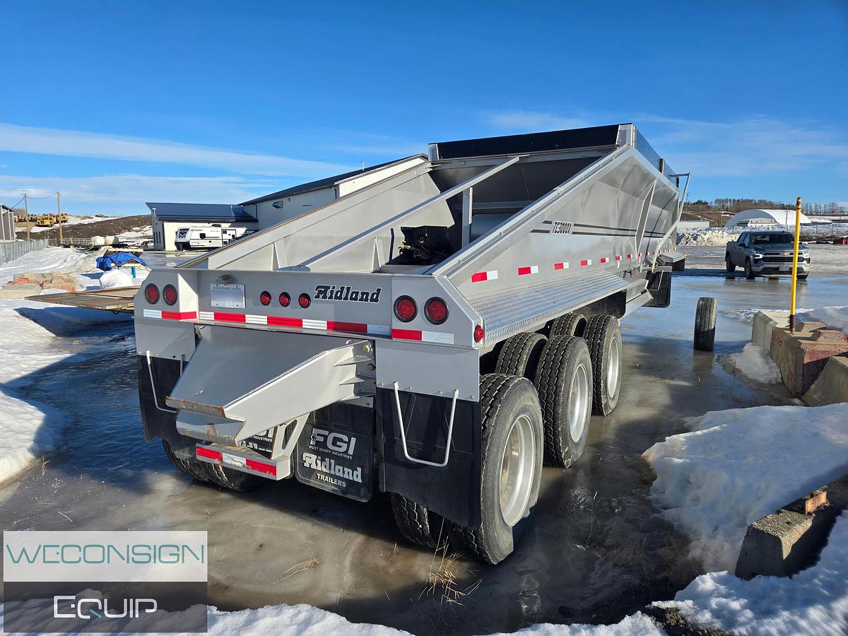 Used 2022 Midland MG43TC3000X Clam Dump Trailer